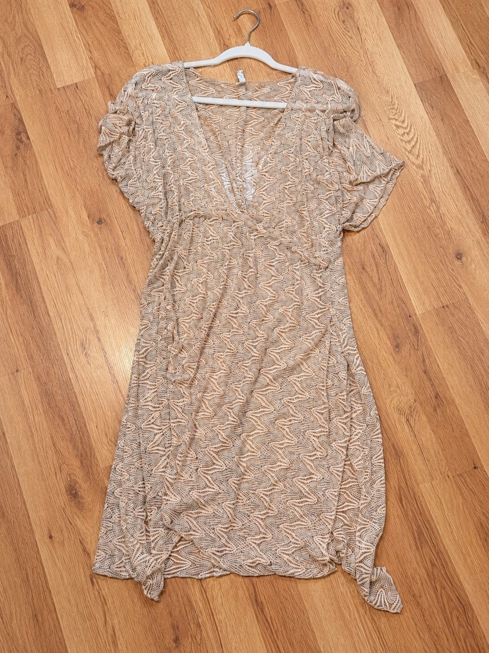 BECCA Neutral Tan Patterned V-Neck Dress